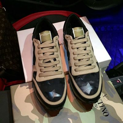 2017 New Valentino Black & Khaki Star Pattern Male Lace-up Suede Leather Sneakers With Studs