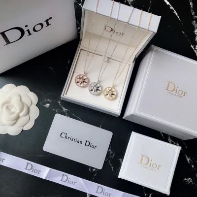 Christian Dior Stylish Necklace CDJW012